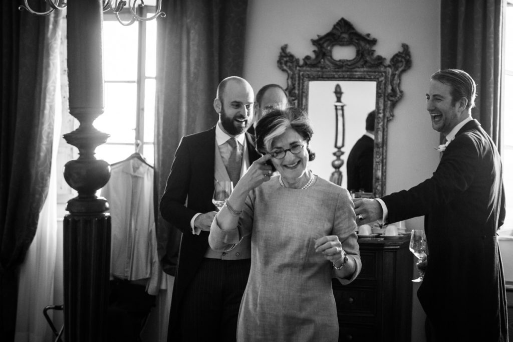 emotional wedding photographer in certosa di pontignano siena