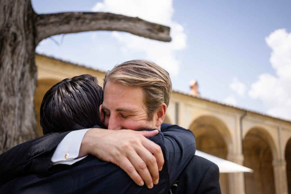 emotional wedding photographer in certosa di pontignano siena