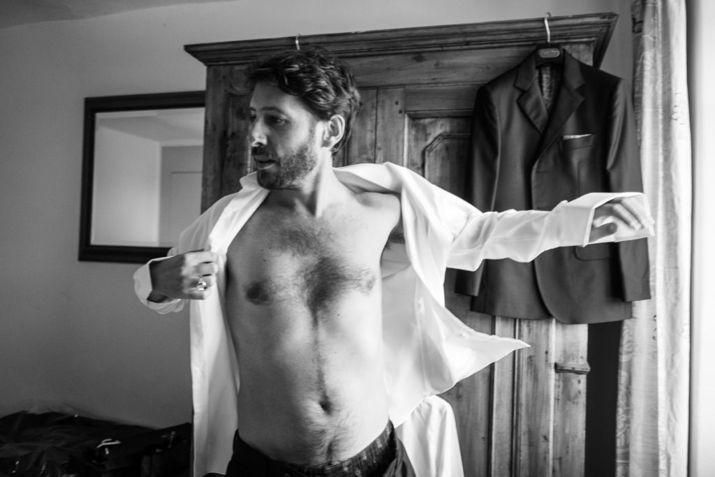 best wedding photographer Italy luxury Piedmont groom reportage 