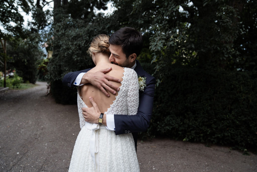 servizio fotografico matrimonio Trento Italia coppia acconciatura sposo amore emozioni reportage sposa vestito autunno acconciatura 