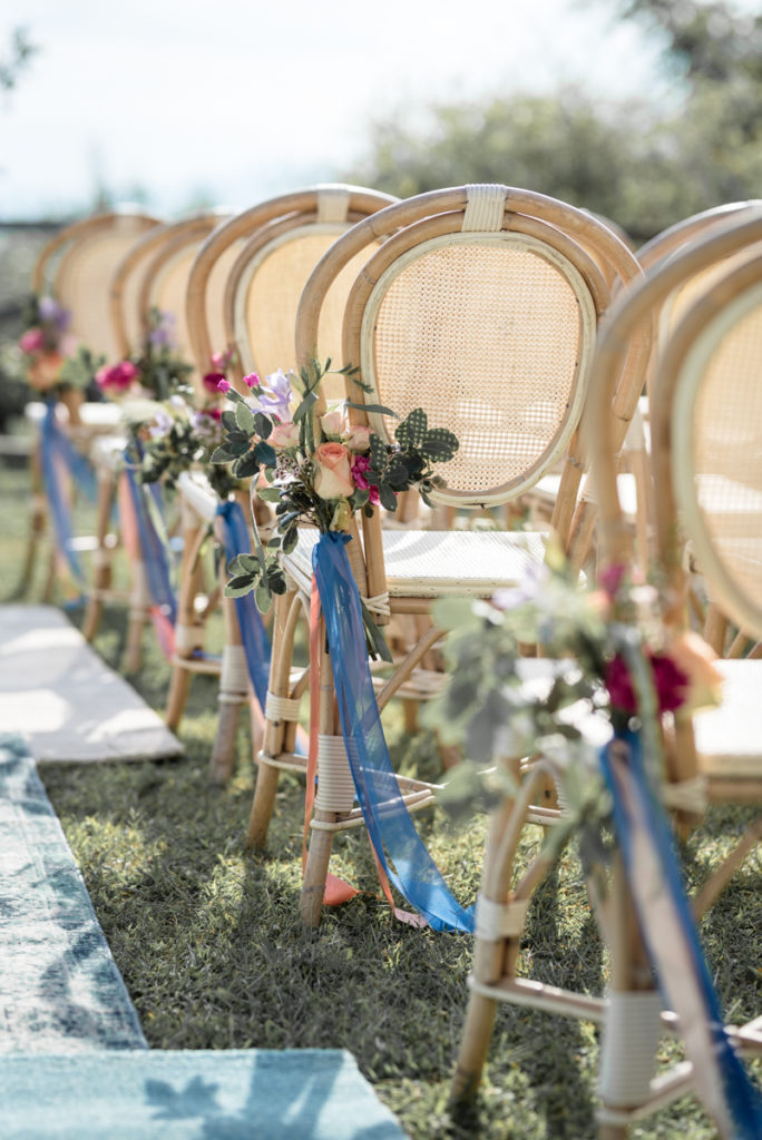 wedding photographer reportage luxury details Italy La Ginestra Finale Ligure Chairs flowers Sara Cattaneo lab decoration cerimony sun summer events locations elegance chic 