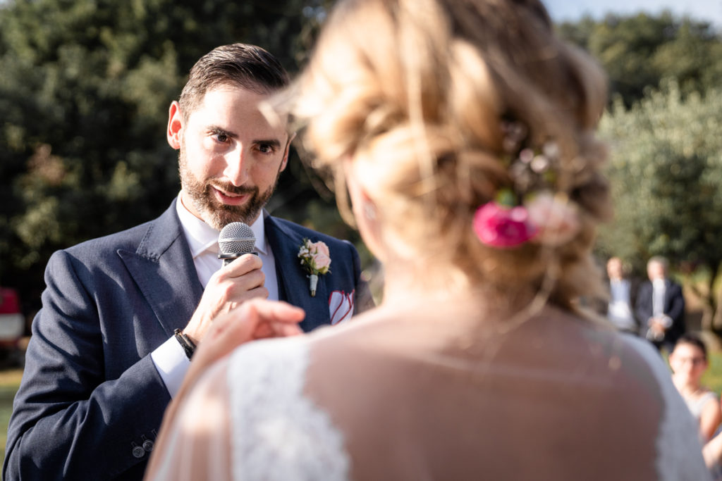 groom speeches wedding photographer cerimony wedding photographer reportage bride groom La Ginestra Liguria Italy elegant summer events best location events best moments luxury 