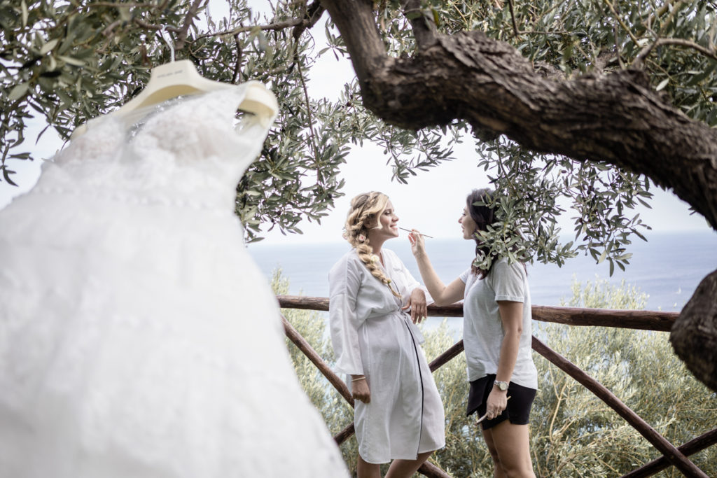 bride dress atelier Eme Genova wedding photographer Italy Liguria Finale Ligure Villa Ulivi La Ginestra mackup Valentina Guria hair stylist wind braid country olive trees 