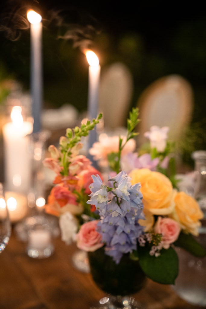 aperitive wedding photographer reportage La Ginestra Liguria Italy elegant summer events best location sunset  Lovisolo recipe best location events details photography inspiration shooting retro vintage style  color flowers Sara Cattaneo Lab candels table