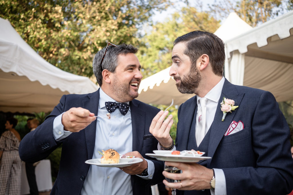 Fotografo matrimonio la Ginestra, abito  sposa  location ulivi truccatrice lusso Valentina Guria atelier eme genova sposa fotografia  vestito mare liguria pizzo felicità reportage emozioni   sposi campagna Liguria aperitivo festa sposo amici 