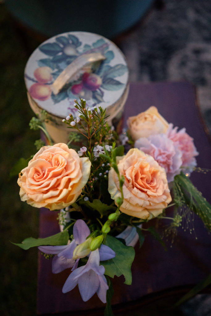 Fotografo matrimonio la Ginestra, abito  sposa  location ulivi truccatrice lusso Valentina Guria atelier eme genova sposa fotografia  vestito mare liguria pizzo felicità reportage emozioni   sposi campagna Liguria aperitivo festa sposo dettagli allestimenti vintage retrò fiori fiorista colori