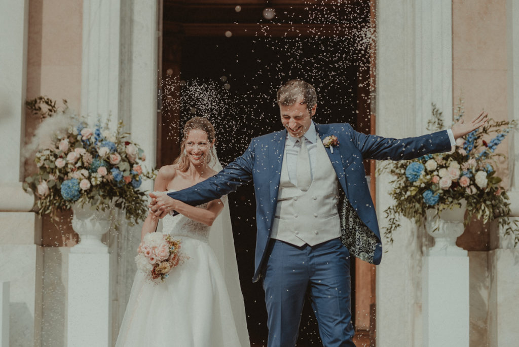 wedding, photographer, photopgraphy, italy, italian, riviera, liguria,  bride, luxury, bouquet, flowers, planner, reportage, inspiration, rice, smiles, flowers, planner