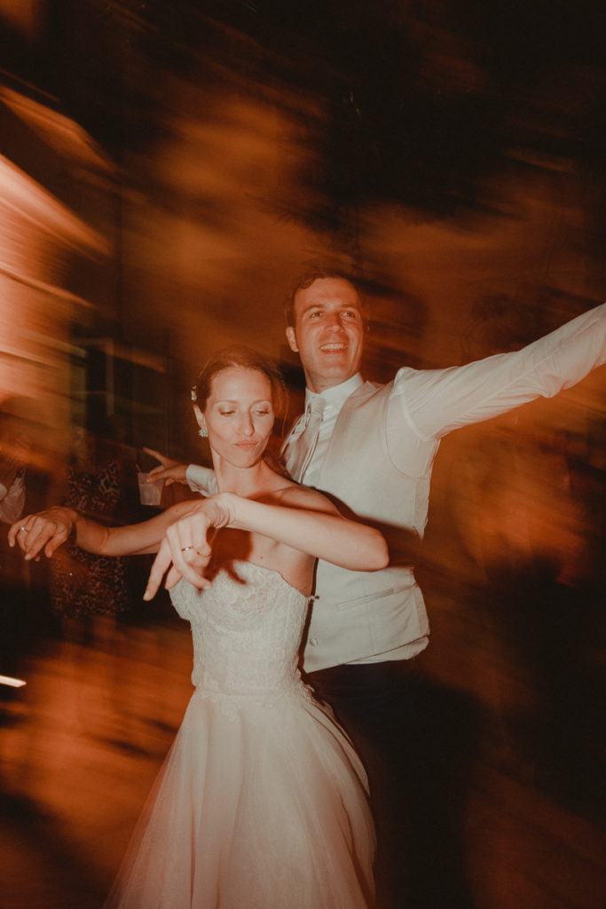 wedding, photographer, photopgraphy, italy, italian, riviera, liguria,  bride, luxury, bouquet, planner, reportage, inspiration, shooting, couple, vailla, marigola, dance, dj, party, music, groom