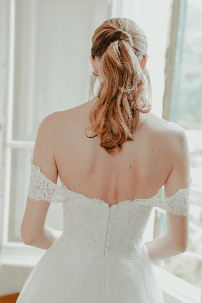 wedding, hair, photographer, italian, italy, villa, marigola, location, venue, bride, tail, dress, inspiration, ideas