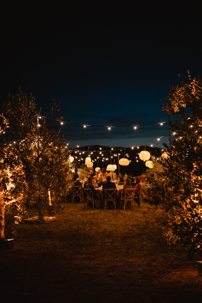 Wedding, photographer, Umbria, Location, venue, reportage, country, Italy, inspiration, emotions, photography, colors. Italy, italian, style, elegance, bouquet, Crown, olives, trees, country, shooting, flowers, designer, table, glasses, candels, vintage, margherita, fittings, lights