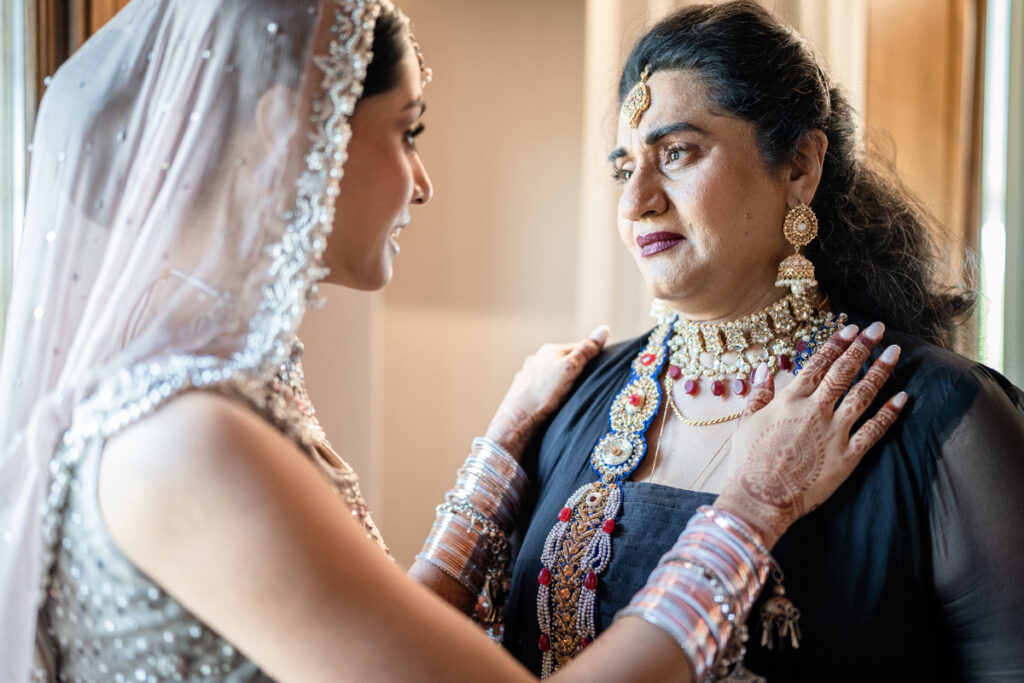 bride's mom crying