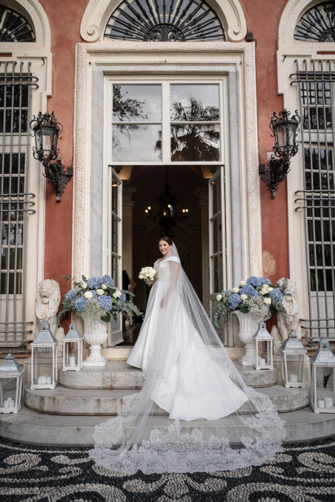 bride portait with her beautiful dress by Nicole Spose Mialno