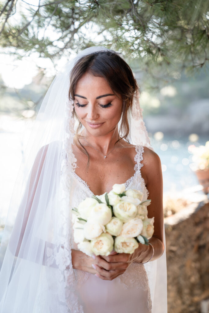 Photos  Giorgia Cenni e Lorenzo Di Giovanni wedding in portofino September 2023 Italy, Francesca Piccini dress for the Sky sport Journalist, bouquet