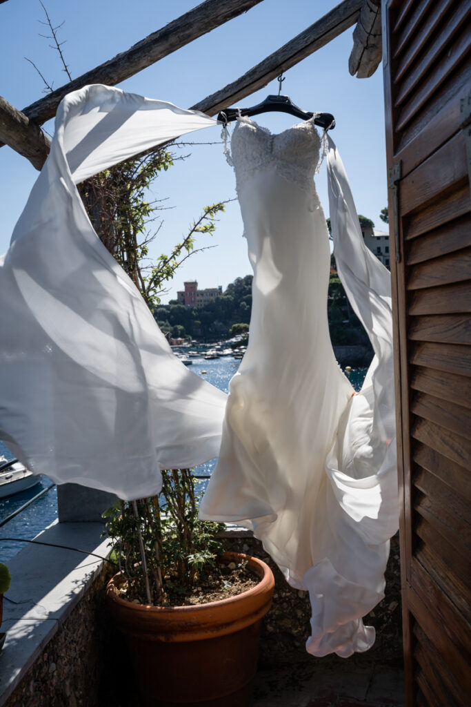 Photos Giorgia Cenni e Lorenzo Di Giovanni wedding in portofino September 2023 Italy, Francesca Piccini dress for the Sky sport Journalist