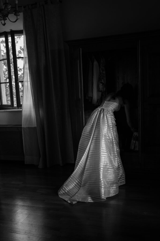 wedding photographer in Tuscany, Italy style, best venue certosa di Pontignano, convento, bride dress by Peter Langner, bride getting ready