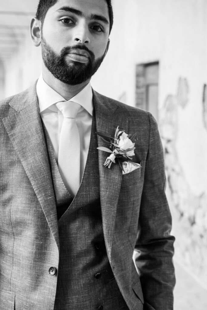 wedding photographer in Tuscany, Italy style, best venue certosa di Pontignano, convento,groom portait